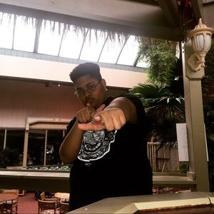 Meet your Posher, Maison